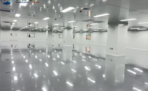 不銹鋼板和環(huán)氧樹脂哪個做無塵車間地板更好？更多搜索視頻號：@凈化東哥